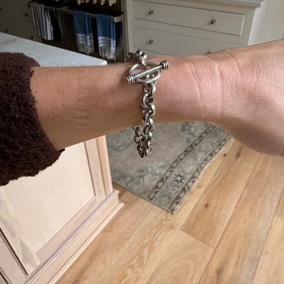 Silver chain link bracelet - Picture 2 of 4